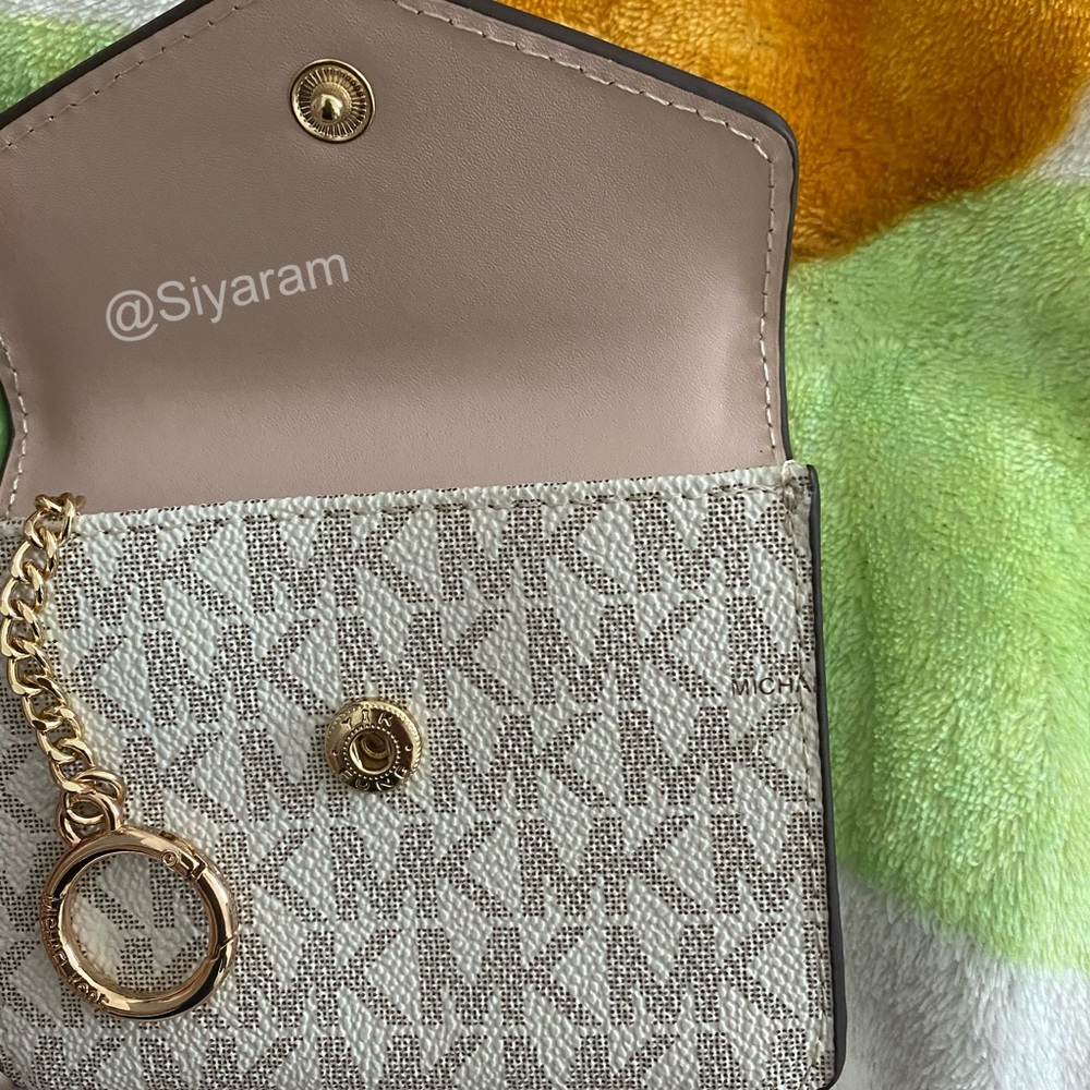 Michael Kors coin purse - Picture 5 of 7